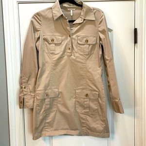 Old Navy khaki mini dress.